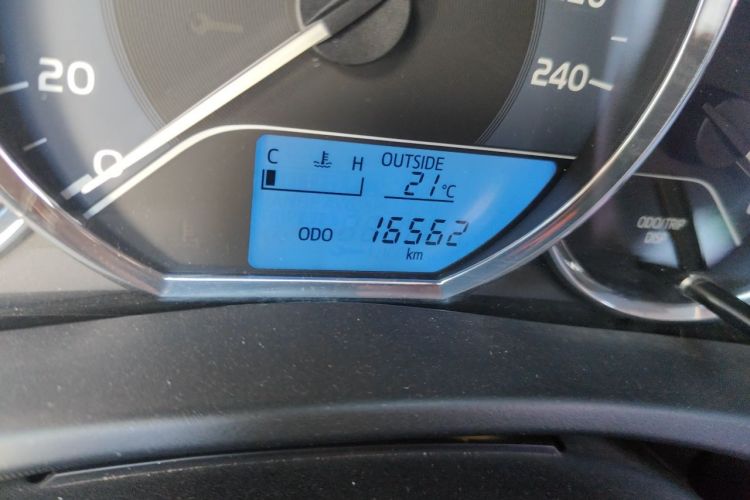Toyota Corolla 2017 #8 Toyota Corolla 2017 car image #8