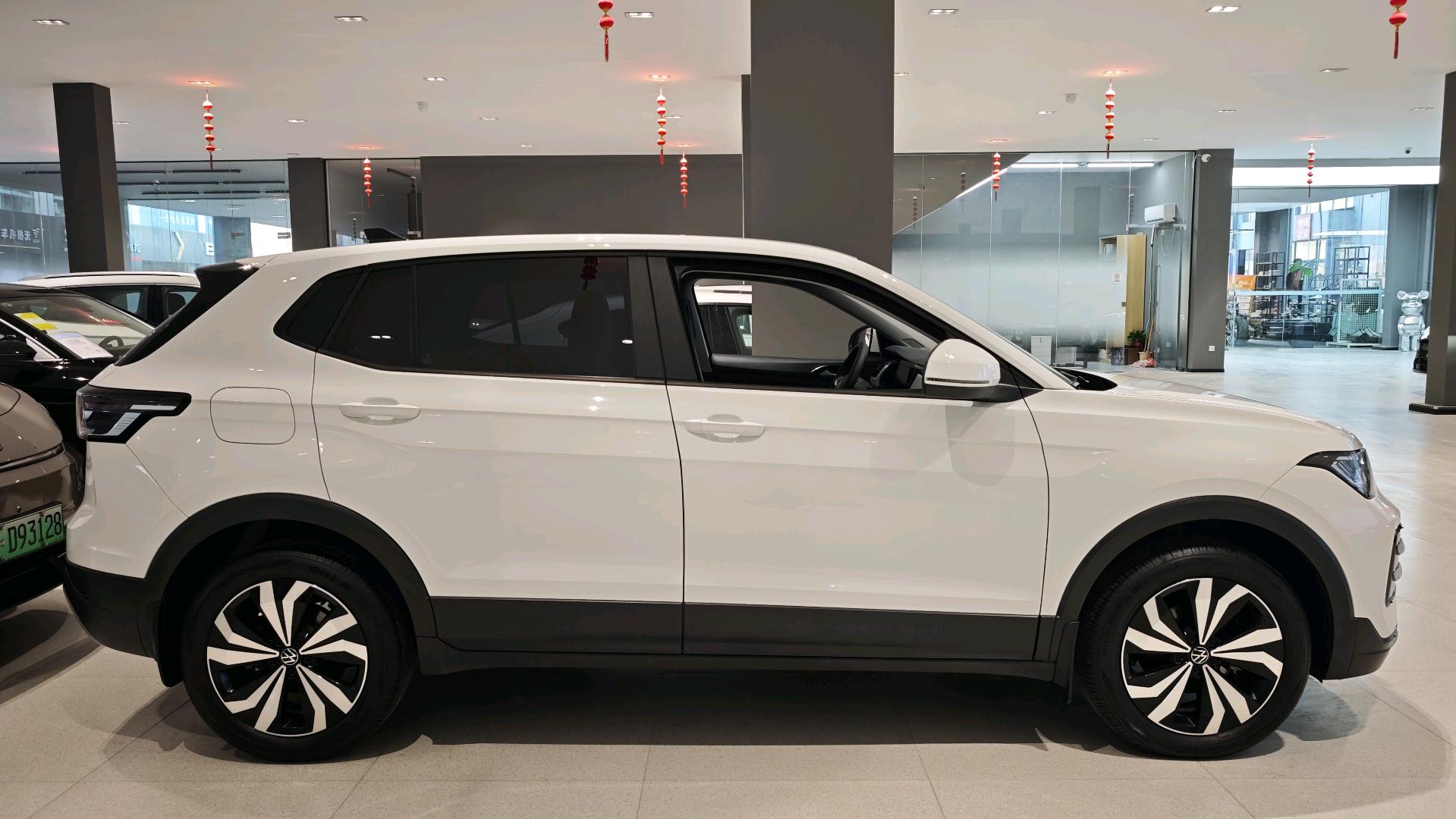 Volkswagen Tharu 2025 imagem de carro #4
