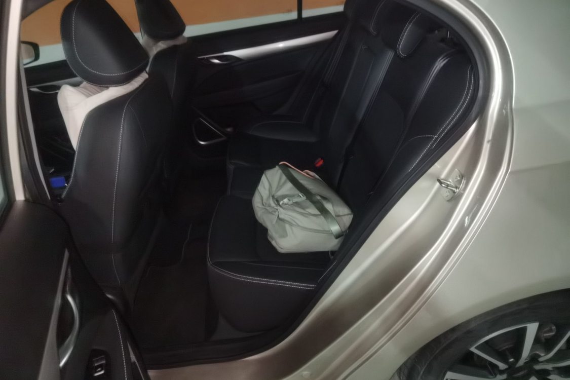 GEELY Emgrand 2020 #19 GEELY Emgrand 2020 صورة سيارة #19