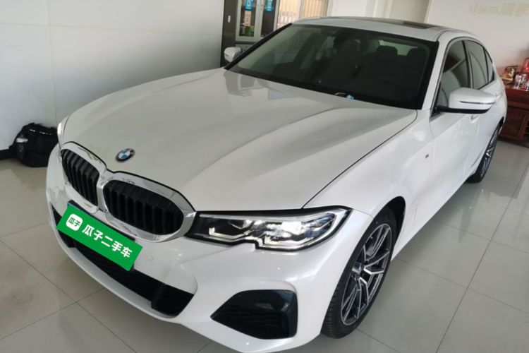 BMW 3 Series 2022 #2 BMW 3 Series 2022 car image #2