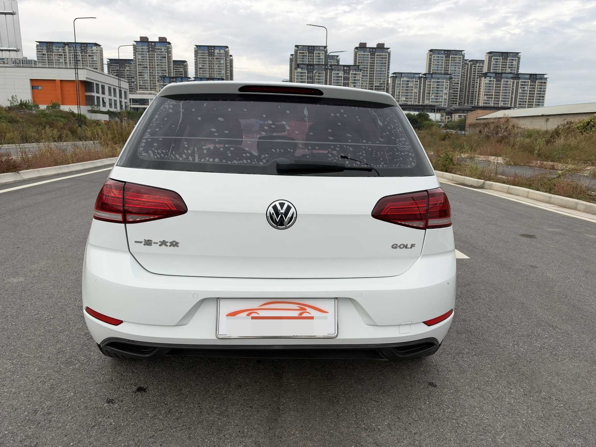Volkswagen Golf 2018 car image #8