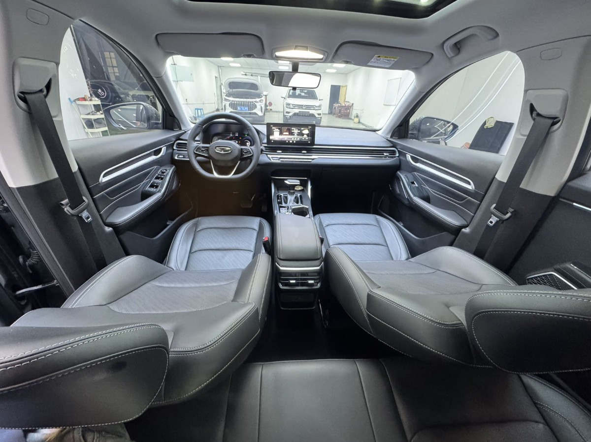 GEELY Emgrand 2022 صورة سيارة #11