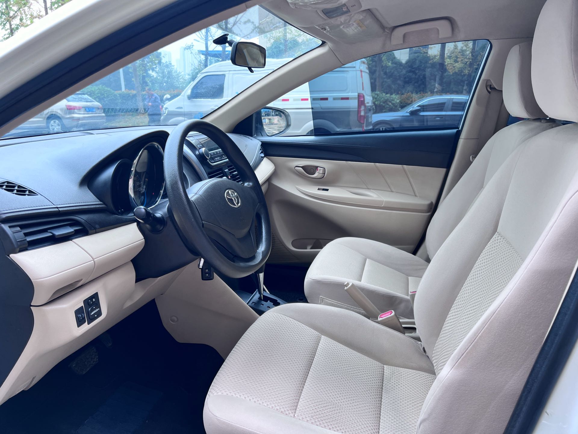 Toyota Vios 2015 #4 Toyota Vios 2015 car image #4