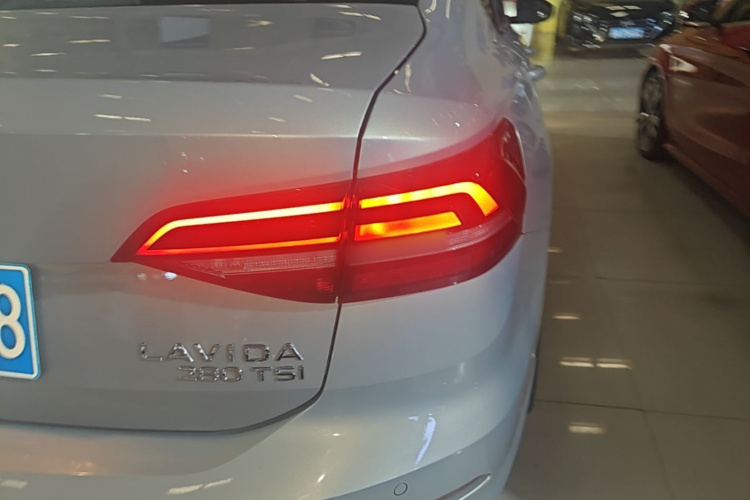 Volkswagen Lavida 2021 изображение автомобиля #8
