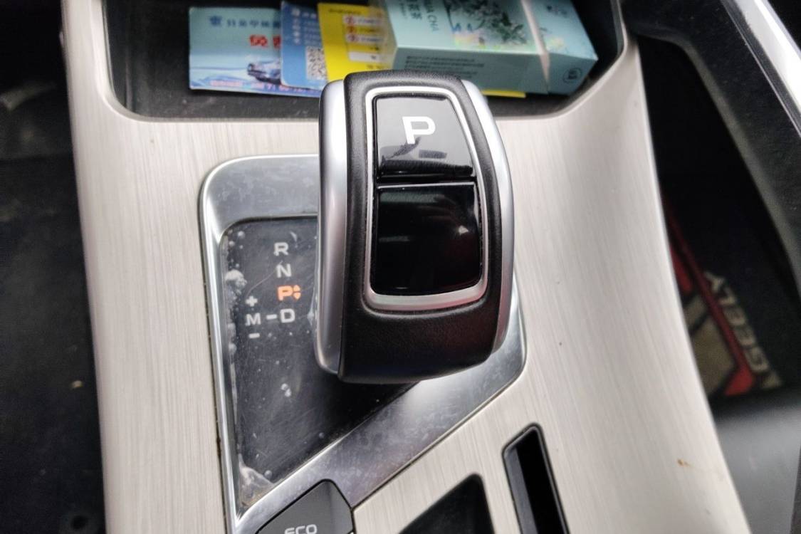 GEELY Coolray 2019 #27 GEELY Coolray 2019 صورة سيارة #27