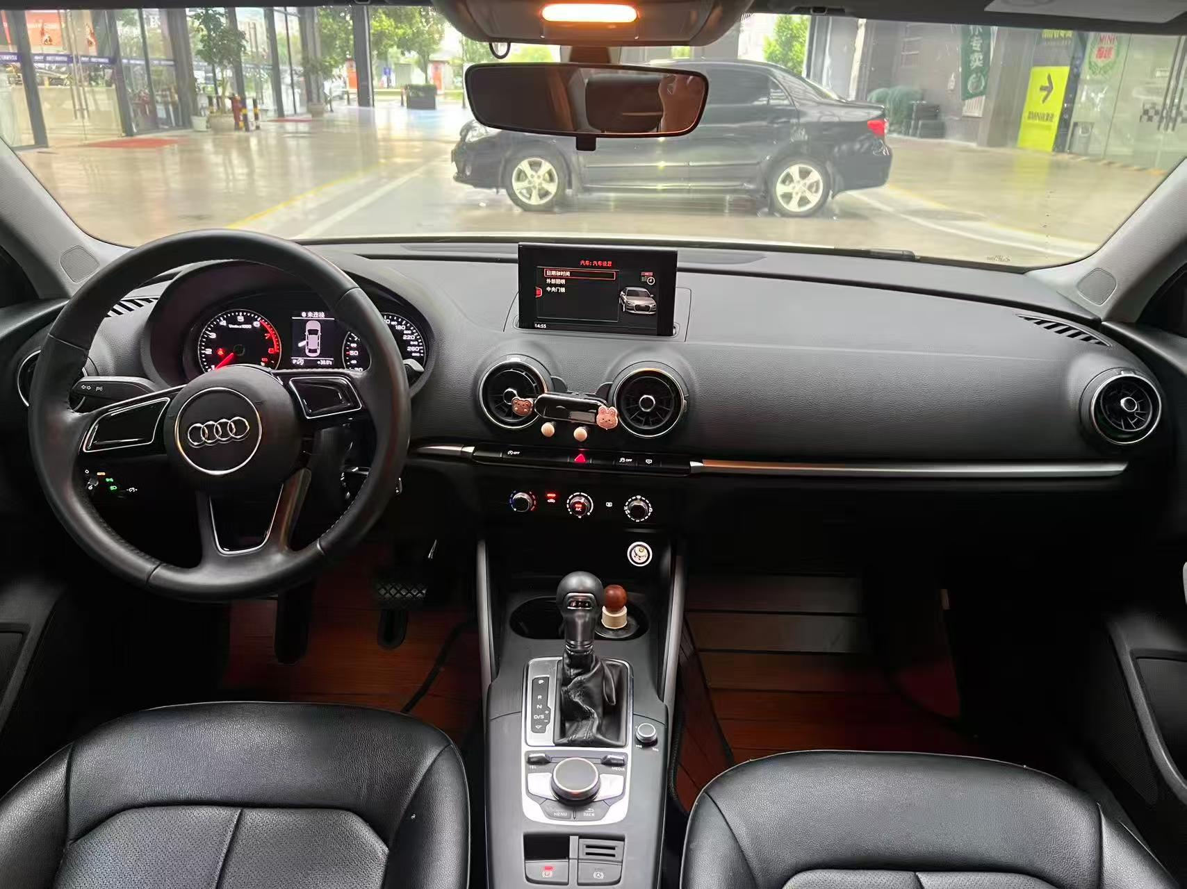 Audi A3 2017 car image #4