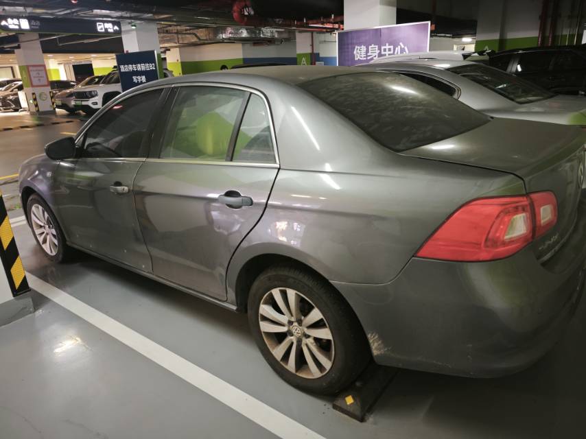 Volkswagen Bora 2012 car image #5