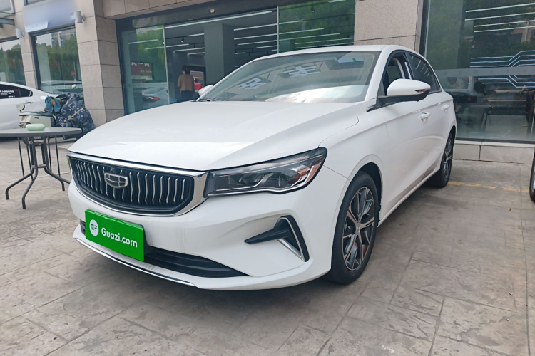 GEELY Emgrand 2024 изображение автомобиля #2