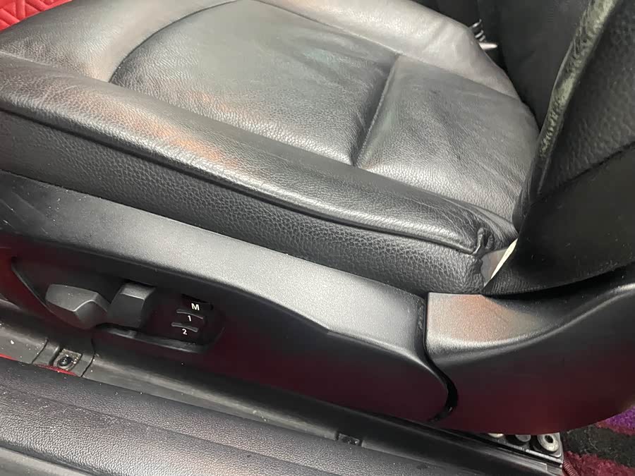 BMW 3 Series (Imported) 2010 car image #11