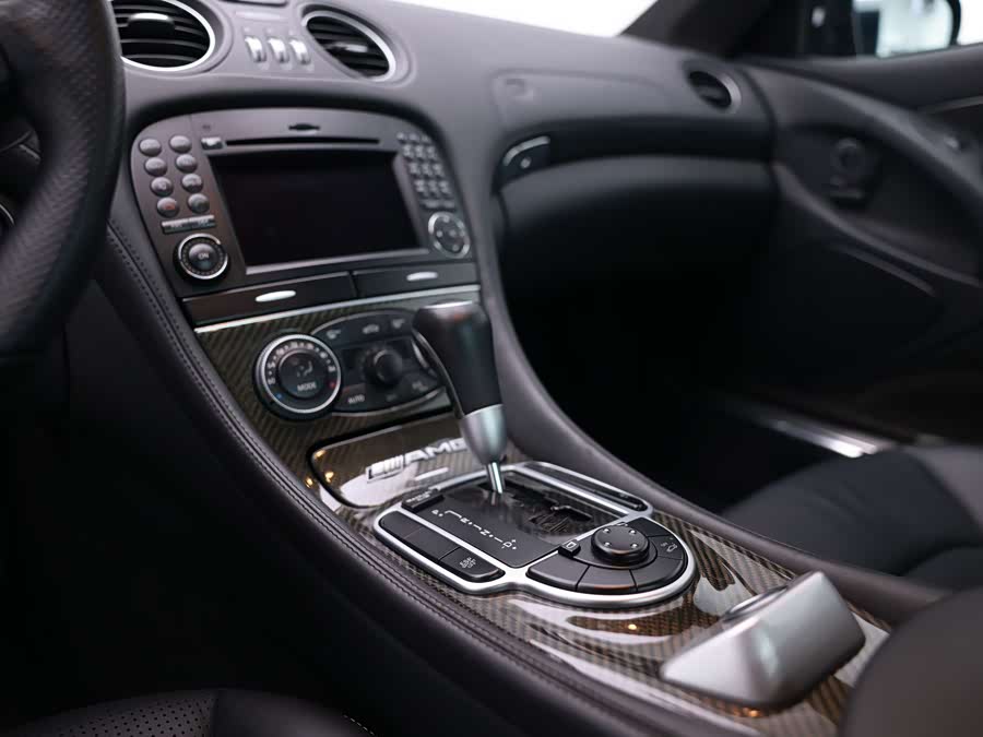 Mercedes-Benz SL AMG 2009 car image #11