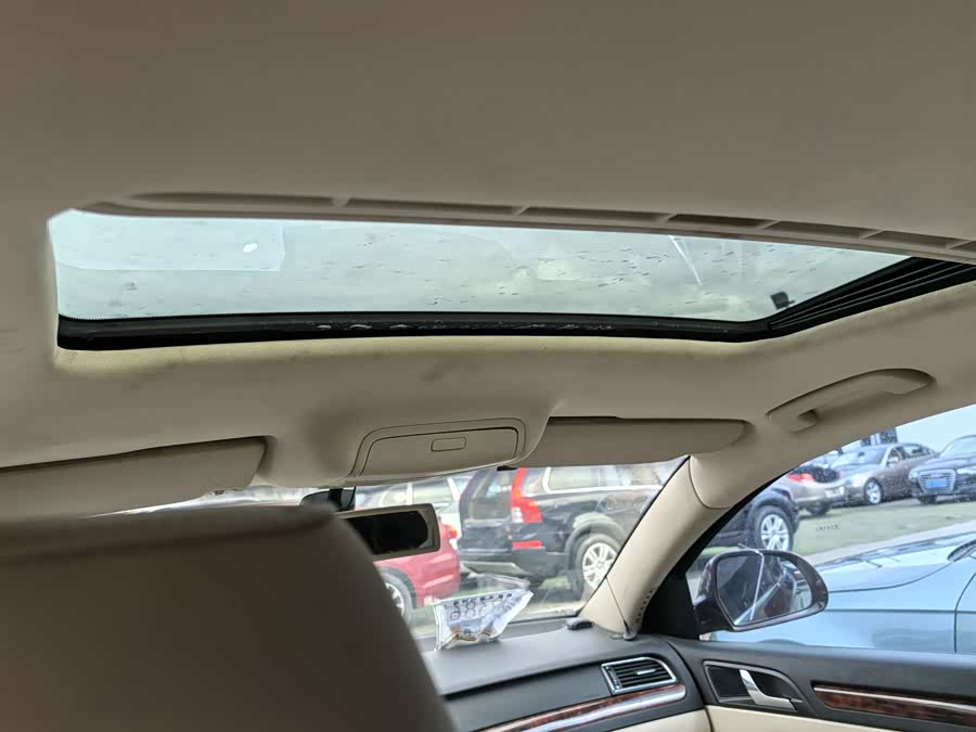 Skoda Superb 2011 imagen de coche #11