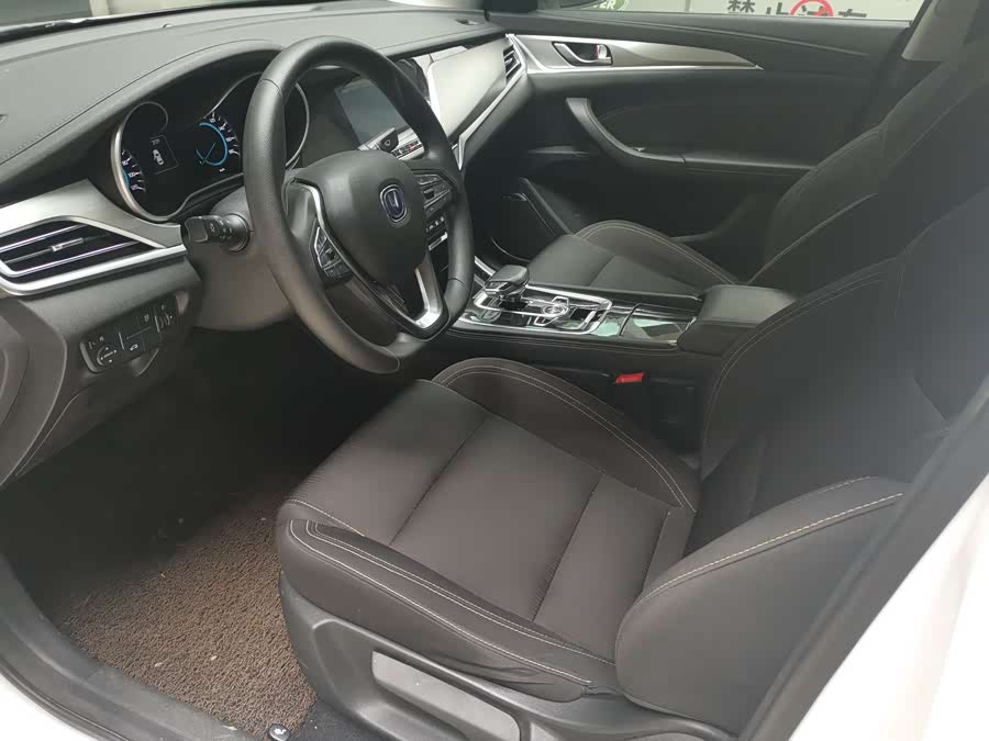 Changan Eado EV 2019 car image #11