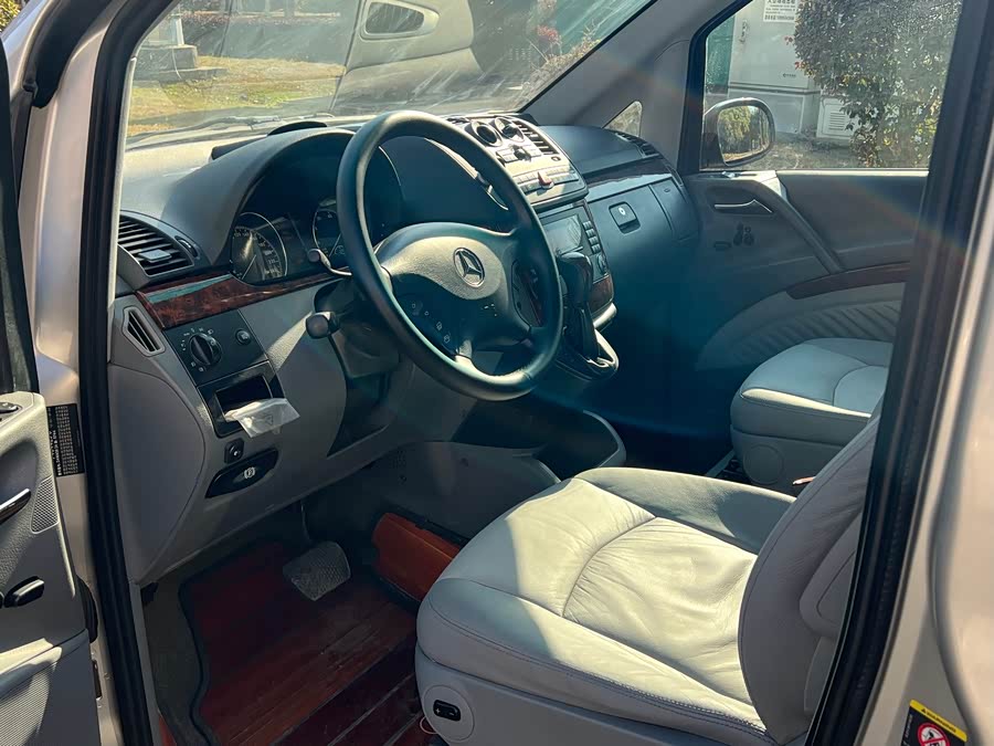 Mercedes-Benz Viano (Imported) 2008 car image #11