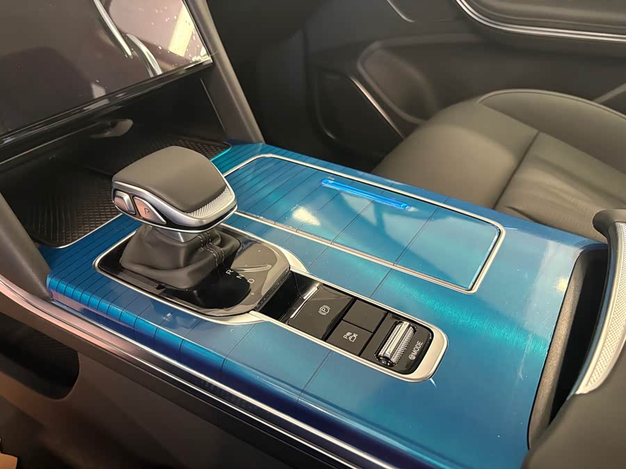 HongQi HS7 PHEV 2024 #11 HongQi HS7 PHEV 2024 car image #11