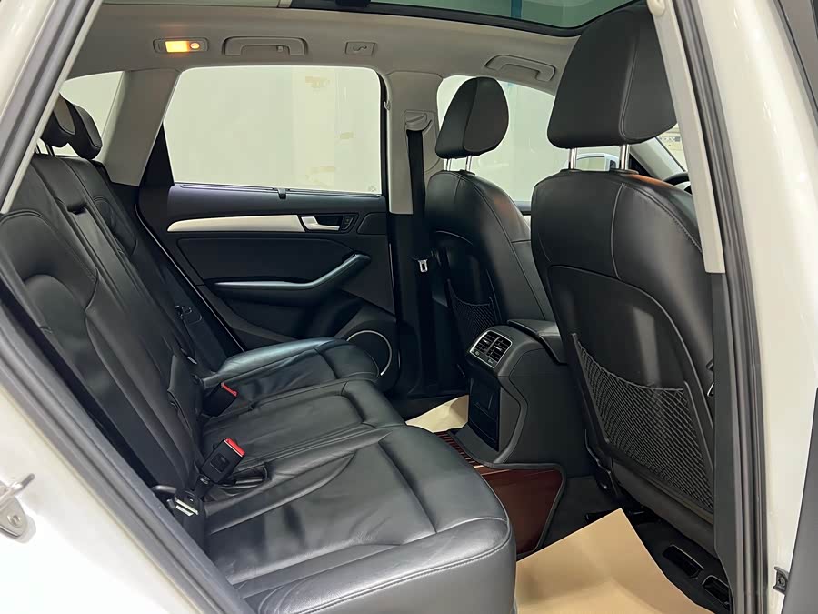 Audi Q5 (Imported) 2014 car image #11