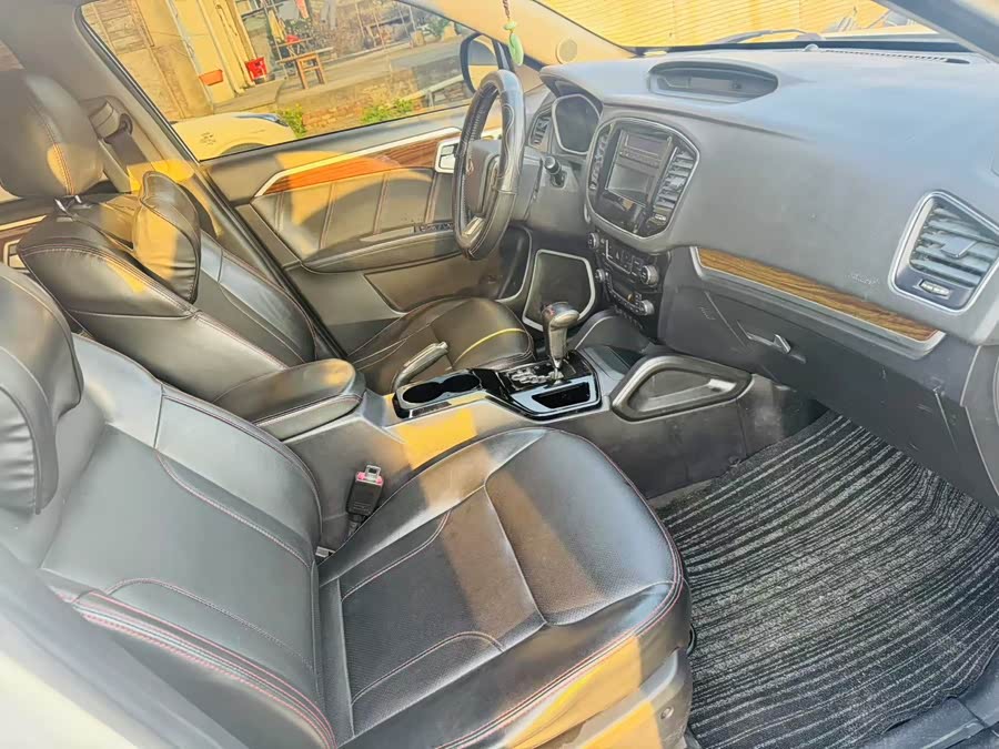 GEELY GX7 2015 car image #11