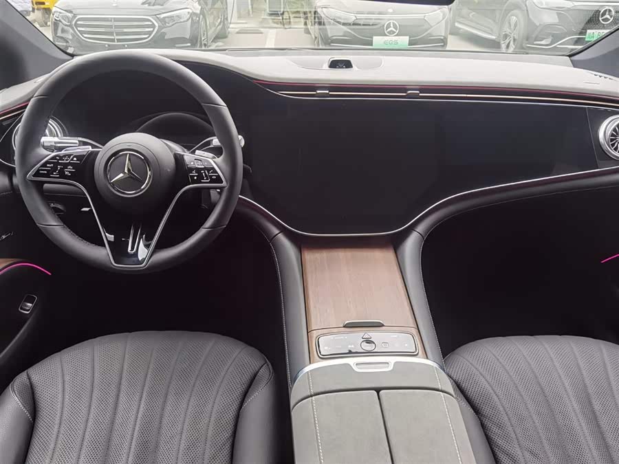 Mercedes-Benz EQS Class car image #11