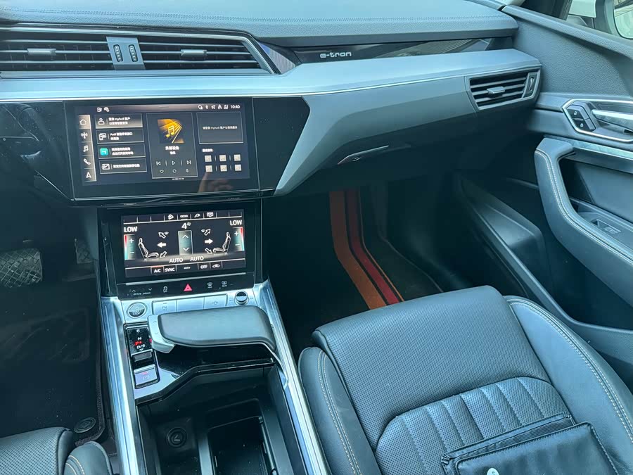 Mercedes-Benz SLK AMG 2023 car image #11