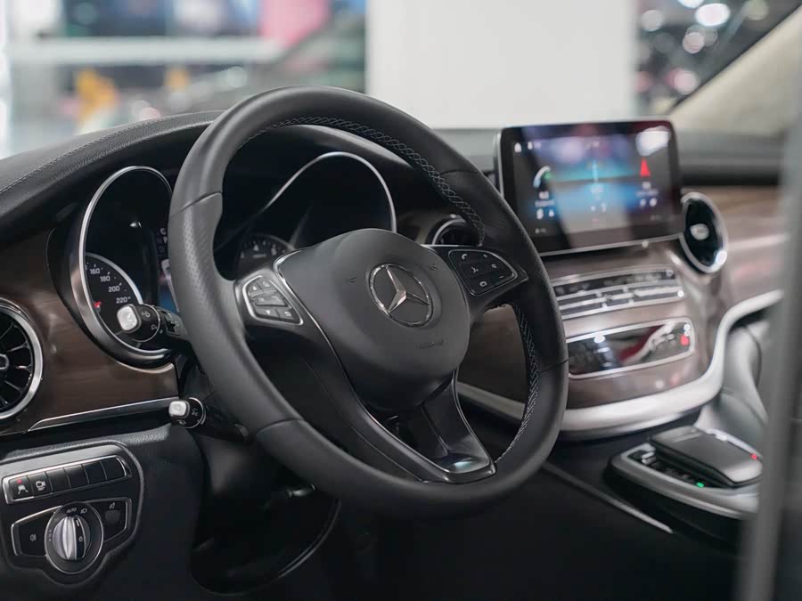 Mercedes-Benz V Class 2024 car image #11