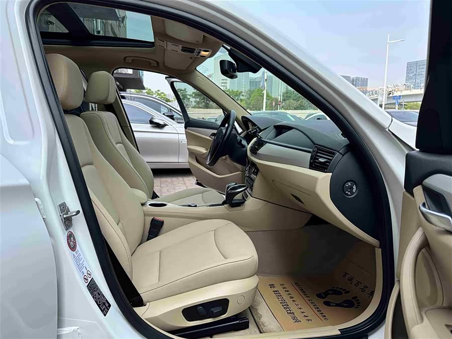 BMW X1 (Imported) 2013 car image #11