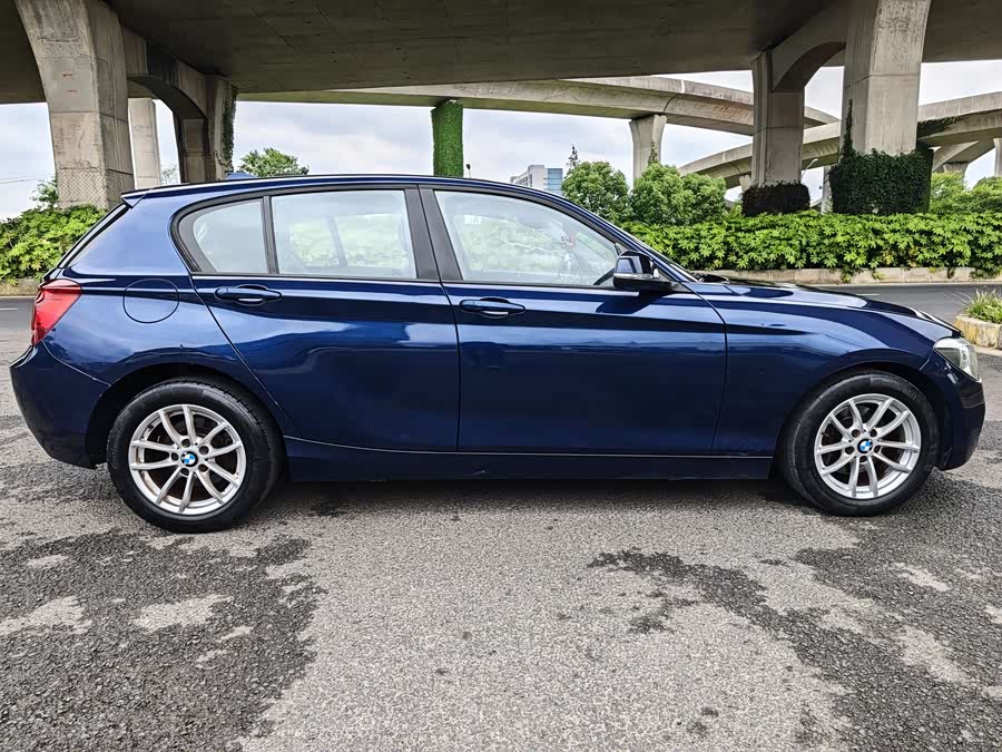 BMW 1 Series (Imported) 2012 car image #11