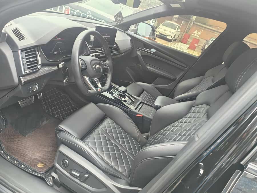 Audi SQ5 2023 immagine di auto #11