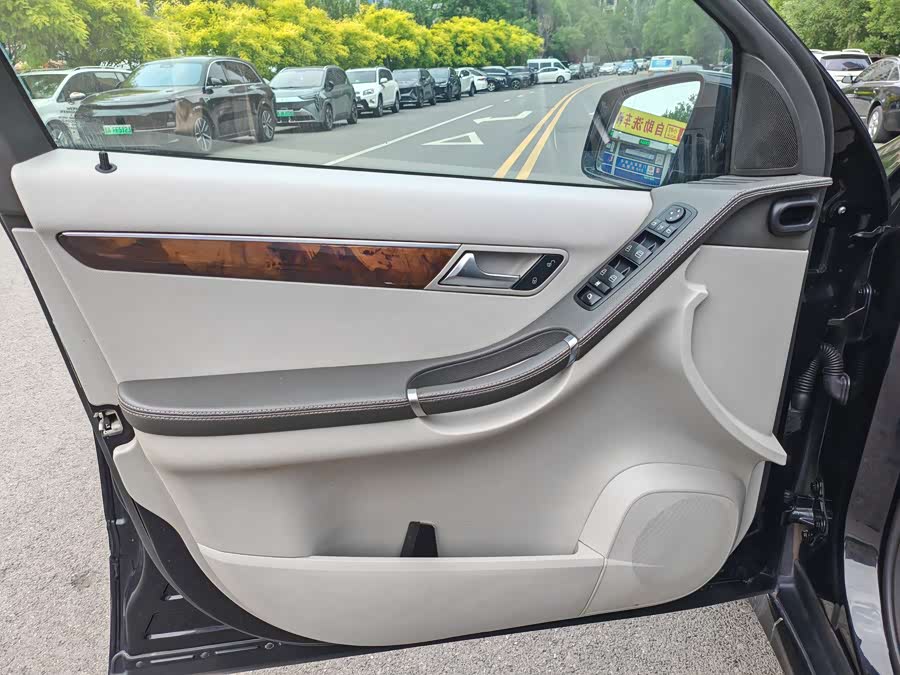 Mercedes-Benz R Class 2012 #11 Mercedes-Benz R Class 2012 car image #11