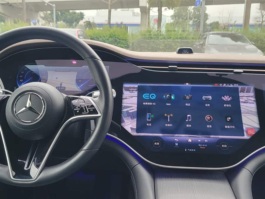 Mercedes-Benz EQS Class 2023 car image #11