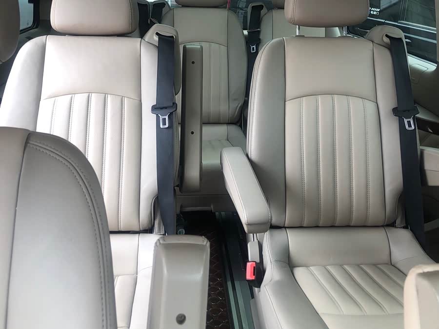 奔驰 唯雅诺 2012 汽车图片 #11