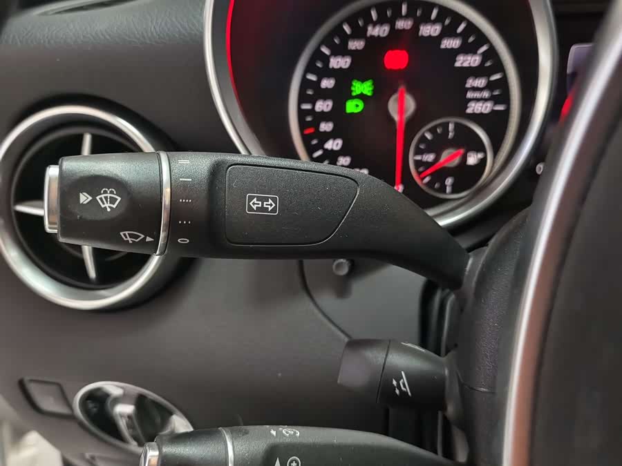 Mercedes-Benz SLC Class 2018 #11 Mercedes-Benz SLC Class 2018 car image #11