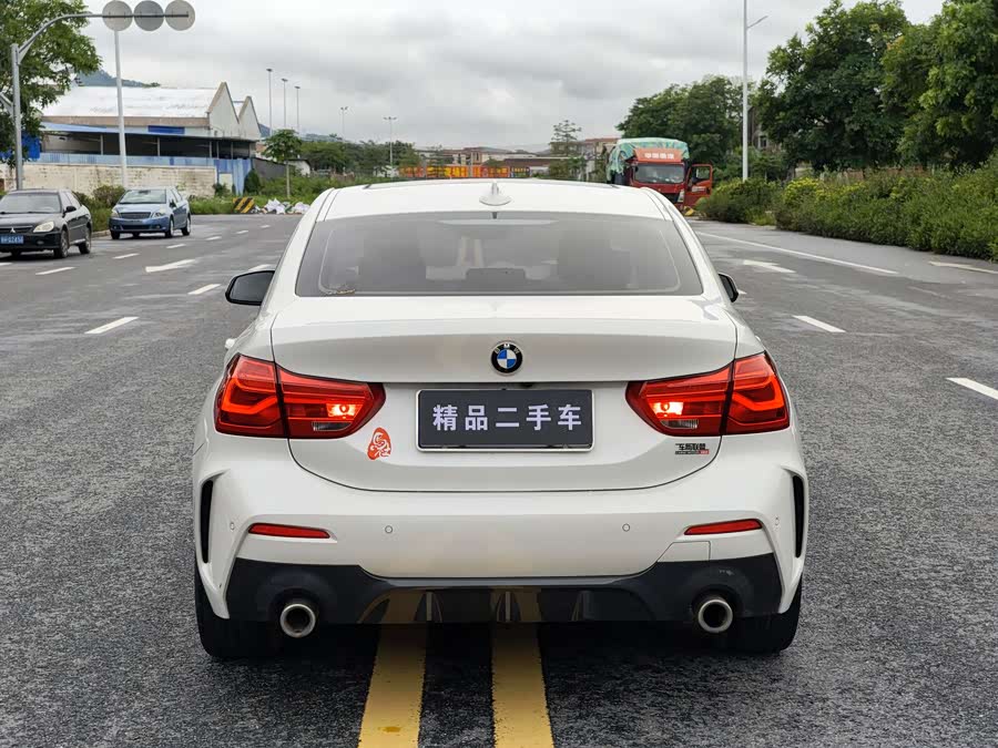 BMW 1 Series 2019 immagine di auto #11