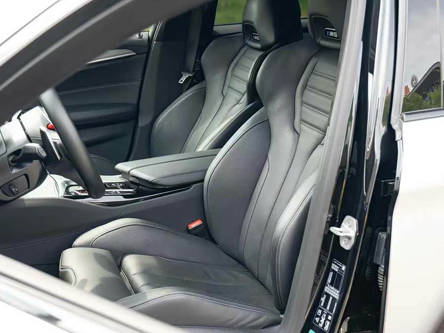 BMW M5 2020 car image #11