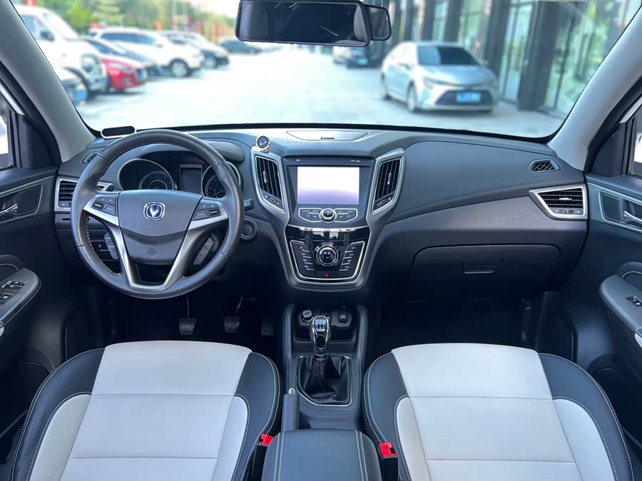 Changan CS35 2019 car image #11