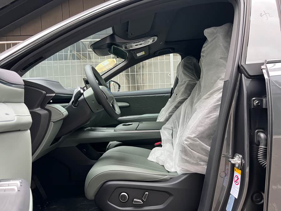 Deepal S07 2023 car image #11