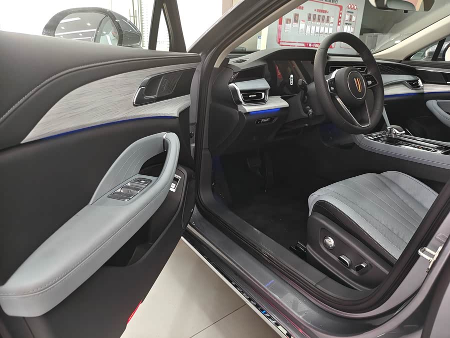 HongQi H5 PHEV 2025 car image #11