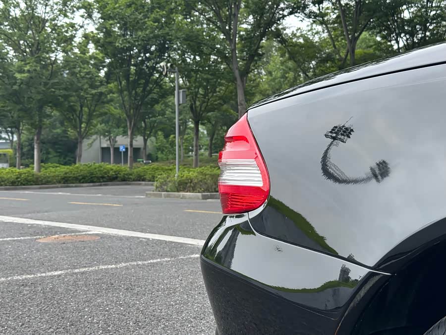 Mercedes-Benz SL Class 2009 car image #11