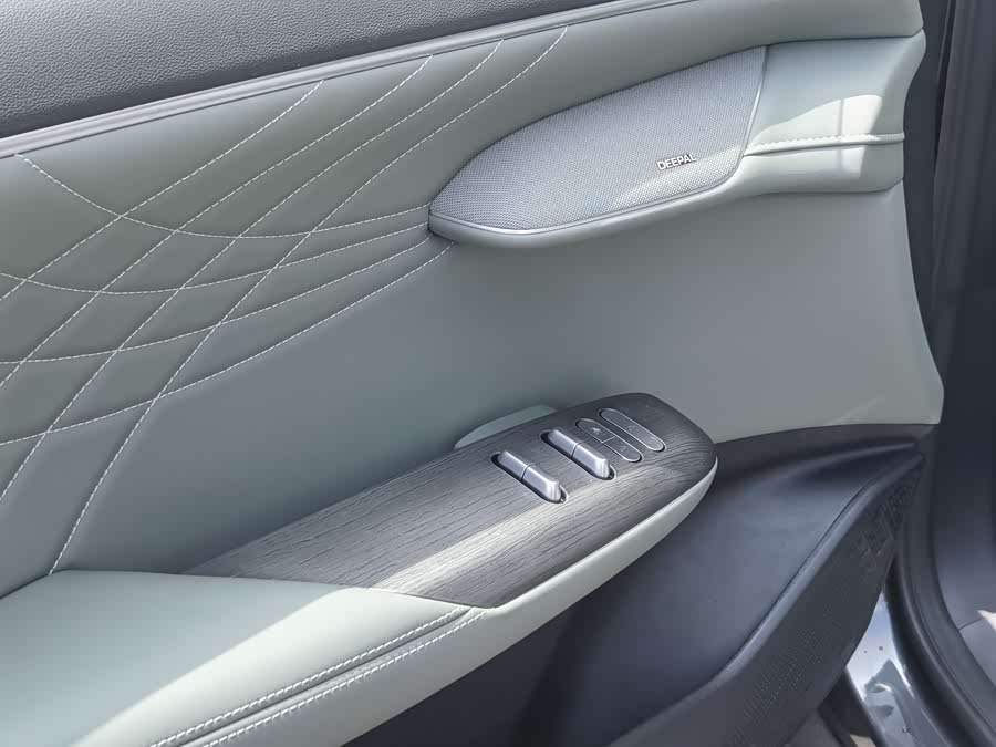 Deepal S07 2025 #11 Deepal S07 2025 car image #11