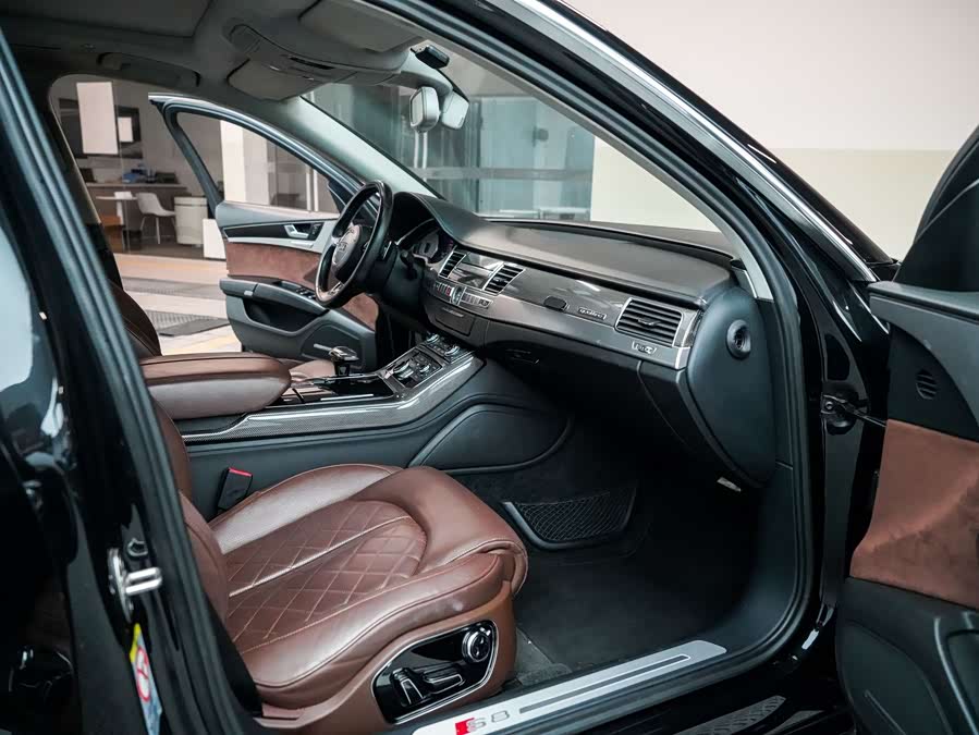 Audi S8 2014 изображение автомобиля #11