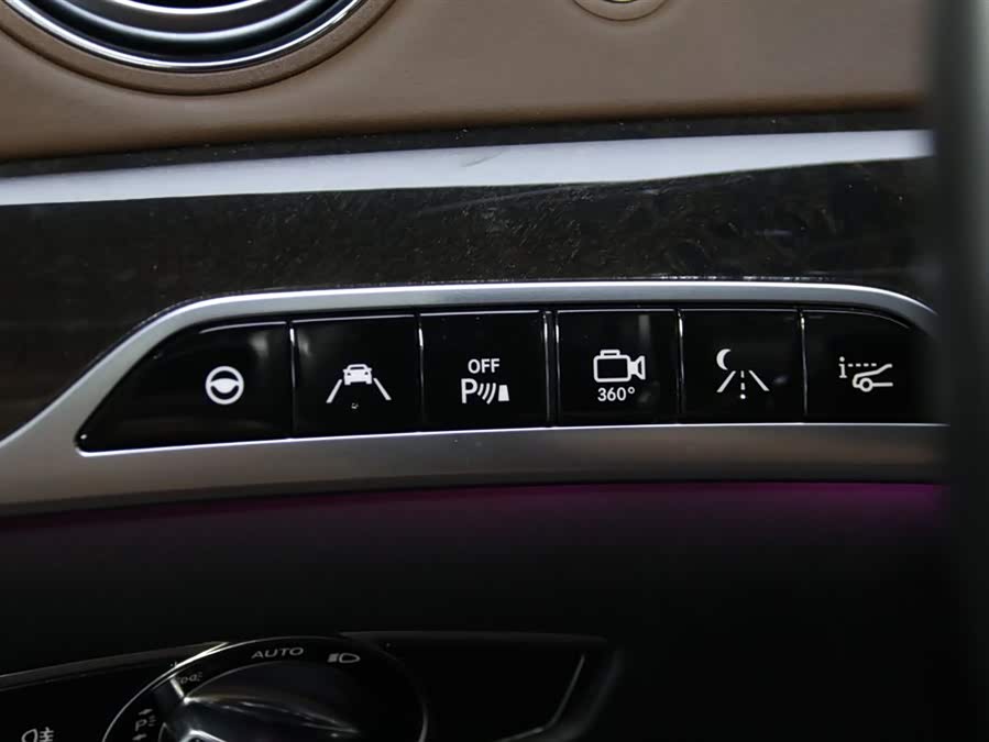 Mercedes-Benz S Class 2015 car image #11