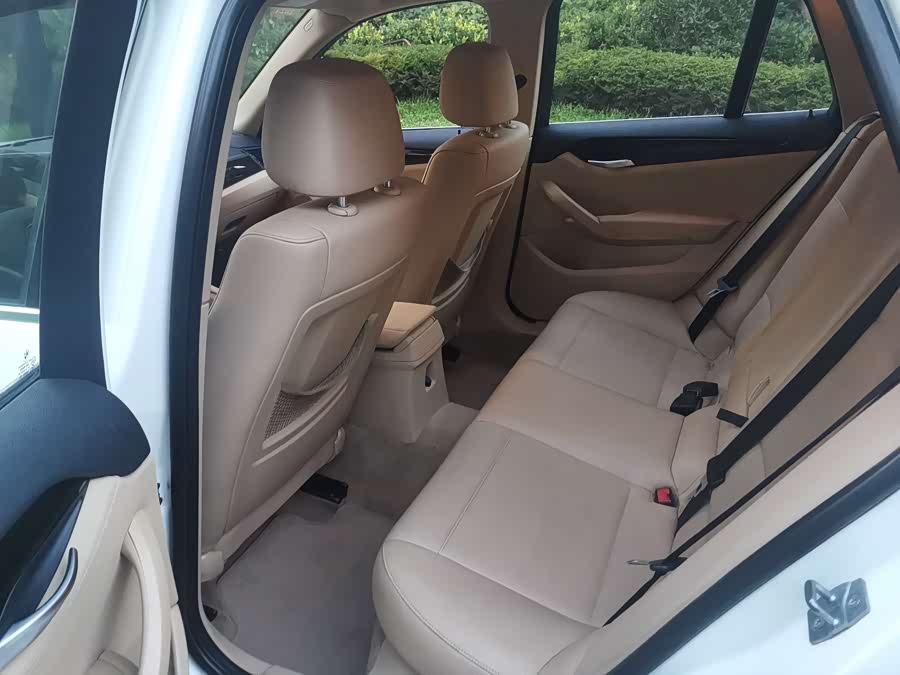 BMW X1 (Imported) 2011 صورة سيارة #11