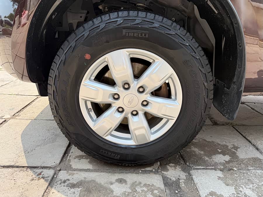 Ford Everest 2016 car image #11