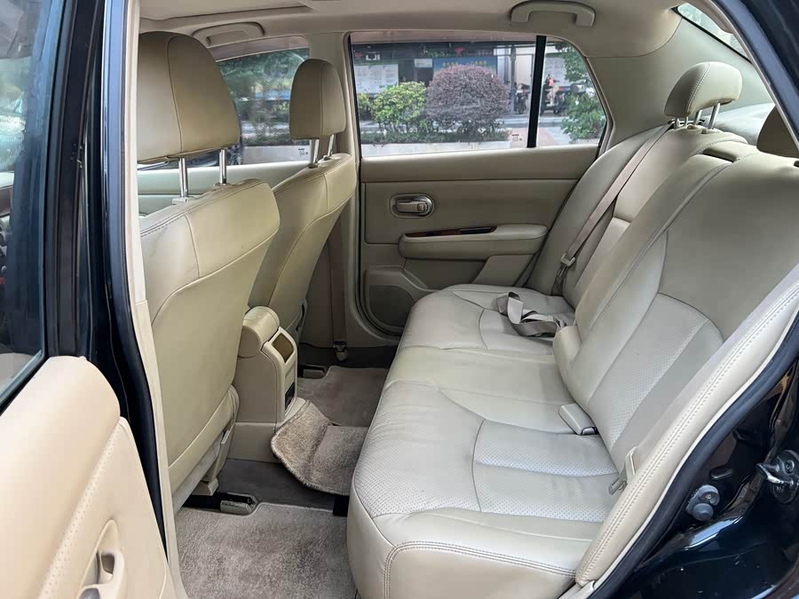 日产 颐达 2010 汽车图片 #11