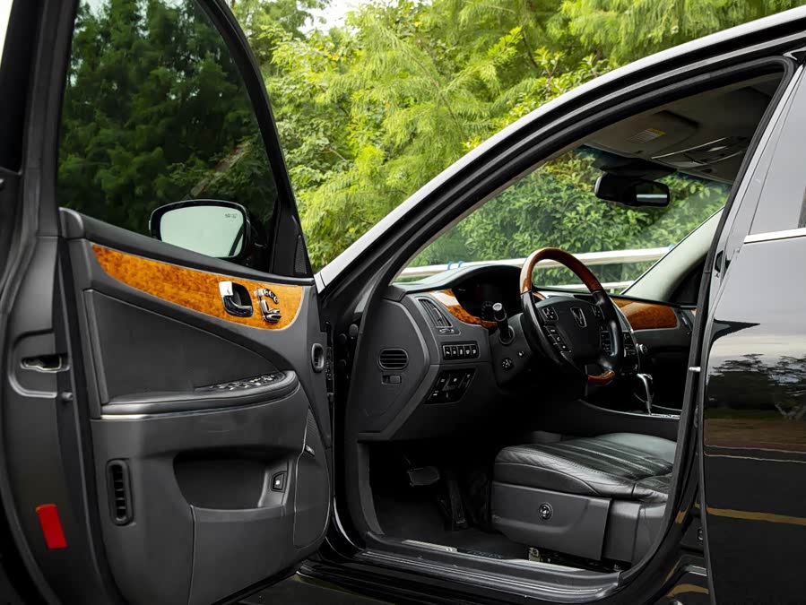 Hyundai Equus 2011 car image #11