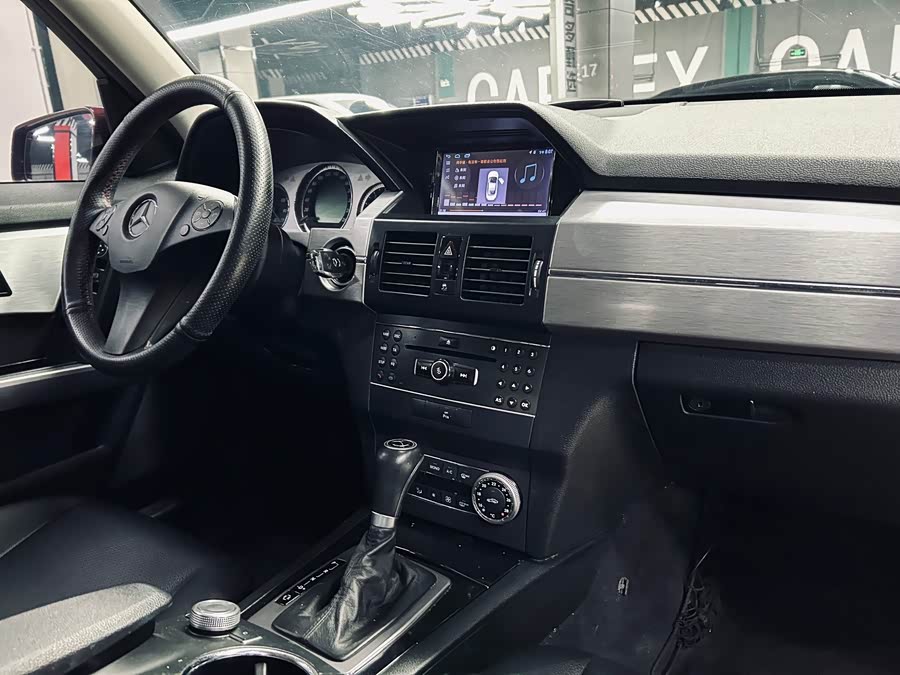 Mercedes-Benz GLK Class (Imported) 2010 car image #11