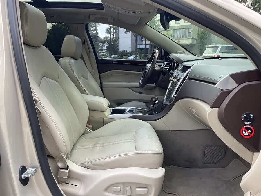 2011 car image #11
