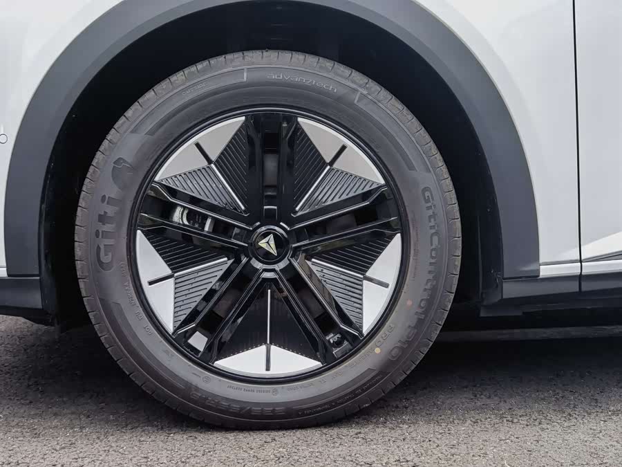 Deepal S07 2025 image de voiture #11