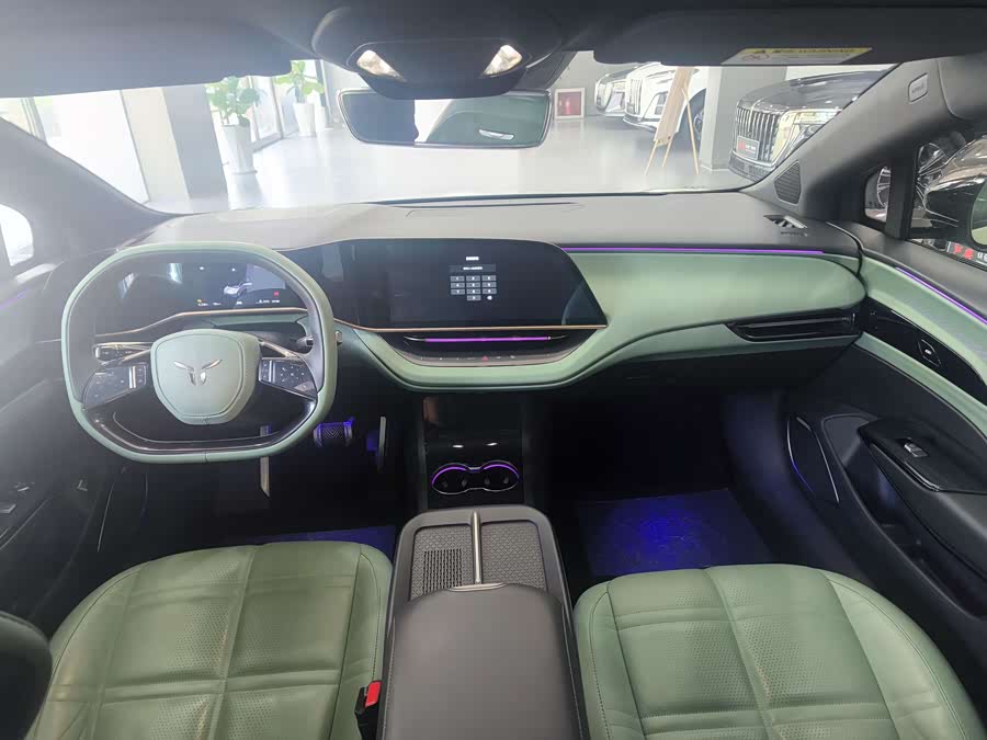 HongQi EH7 2024 #11 HongQi EH7 2024 car image #11