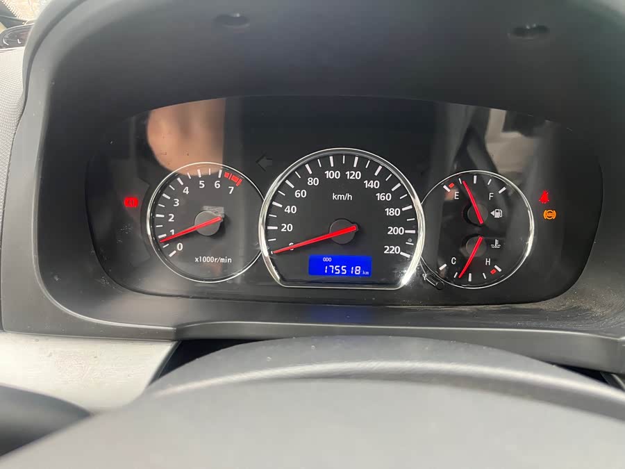 Changan Alsvin V5 2014 car image #11