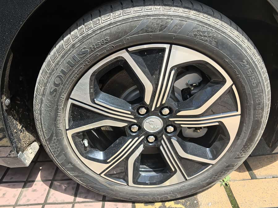 HongQi E-QM5 2023 immagine di auto #11