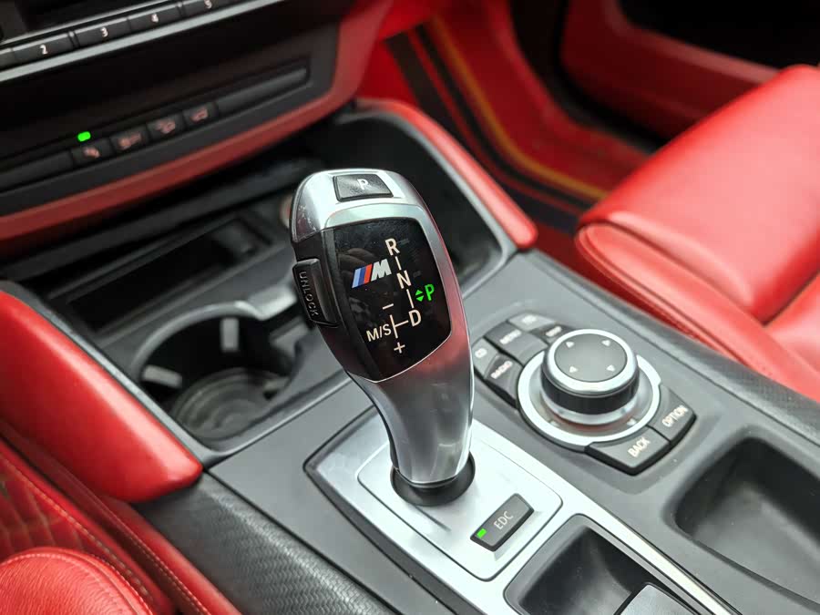 BMW X6 M 2014 car image #11